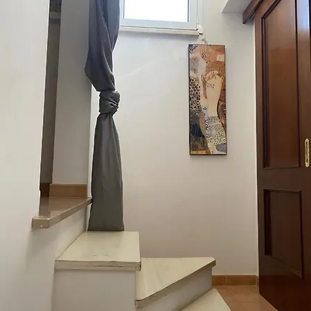 La Casa Di Alessandra Torre Suda